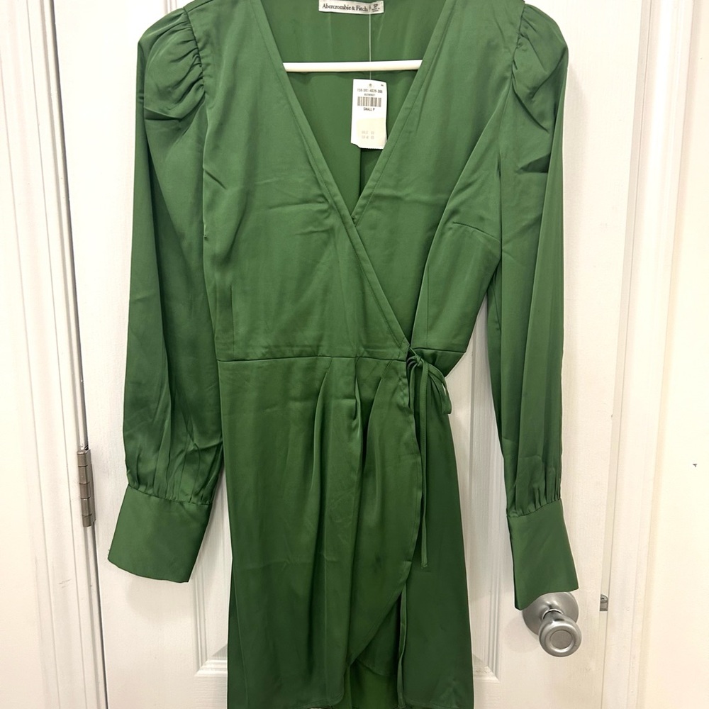 Abercrombie & Fitch Green Long Sleeve Dress